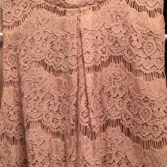 Blush lace pretty top - Picture 5 of 6